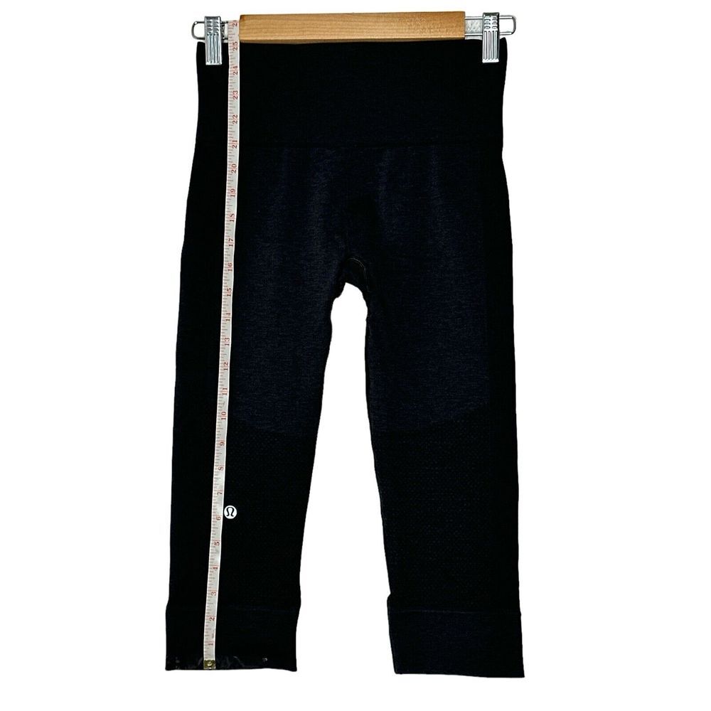 Lululemon Leggings Women's Run Inspire Crop Black Size 4 Inseam 17"‎ - Picture 3 of 5